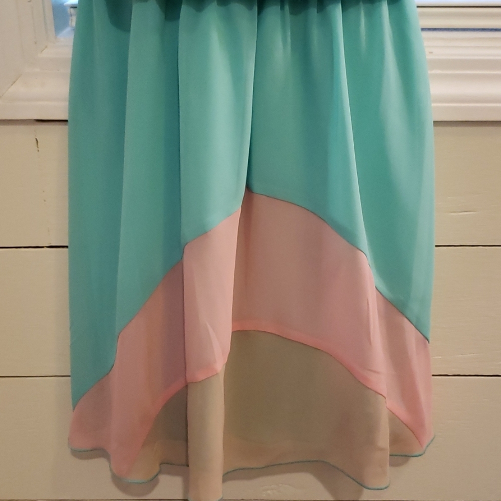 Dress - Picture 3 of 4